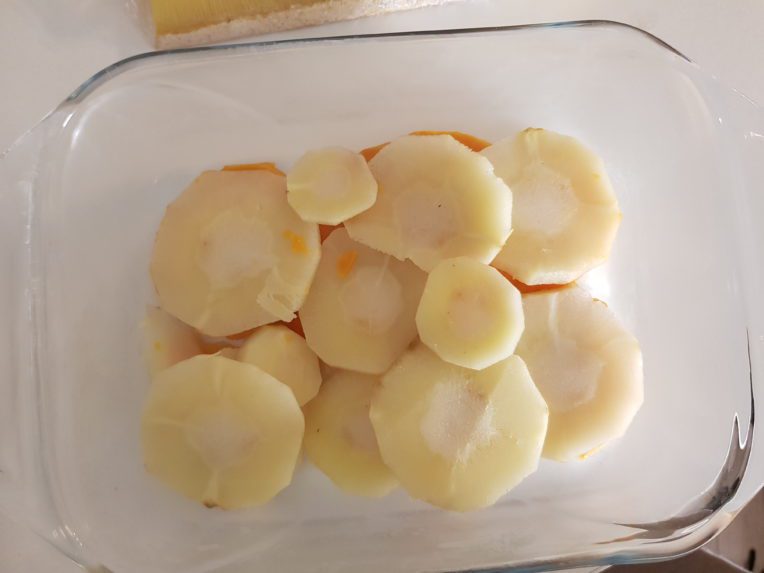 RECETTE | Gratin de patate douce et panais au lait de coco