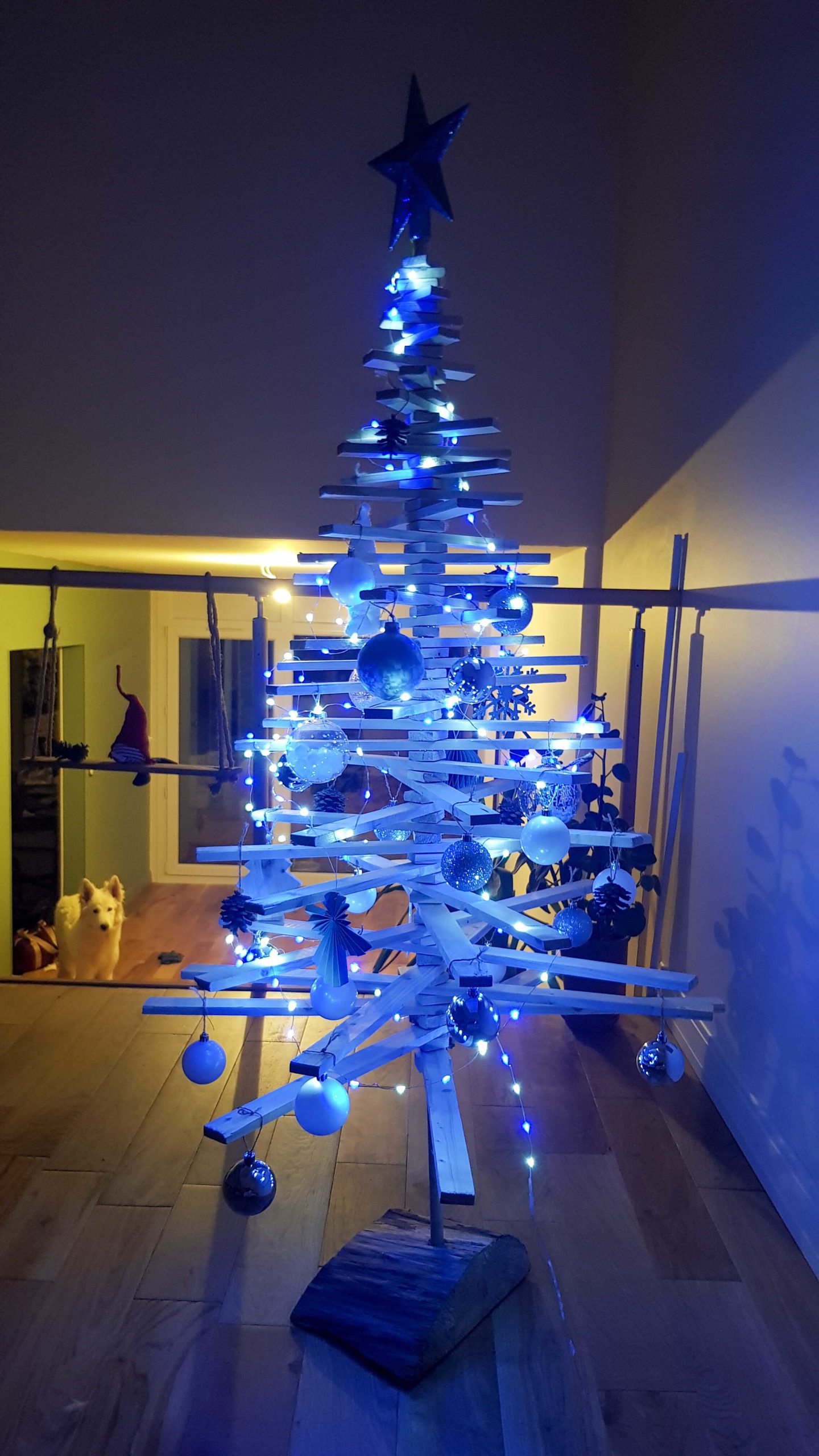 Décoration de Noël écologique Sapin de Noël écolo en tasseaux de bois