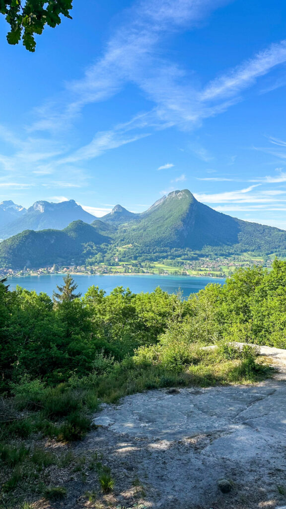 tour du lac d'annecy à pied