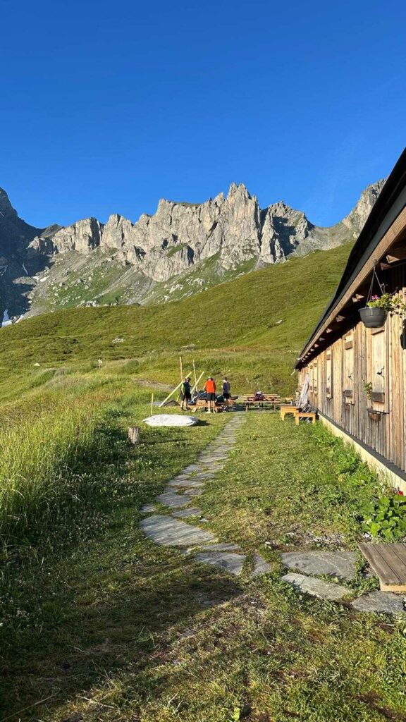 tour du mont blanc hike (5)